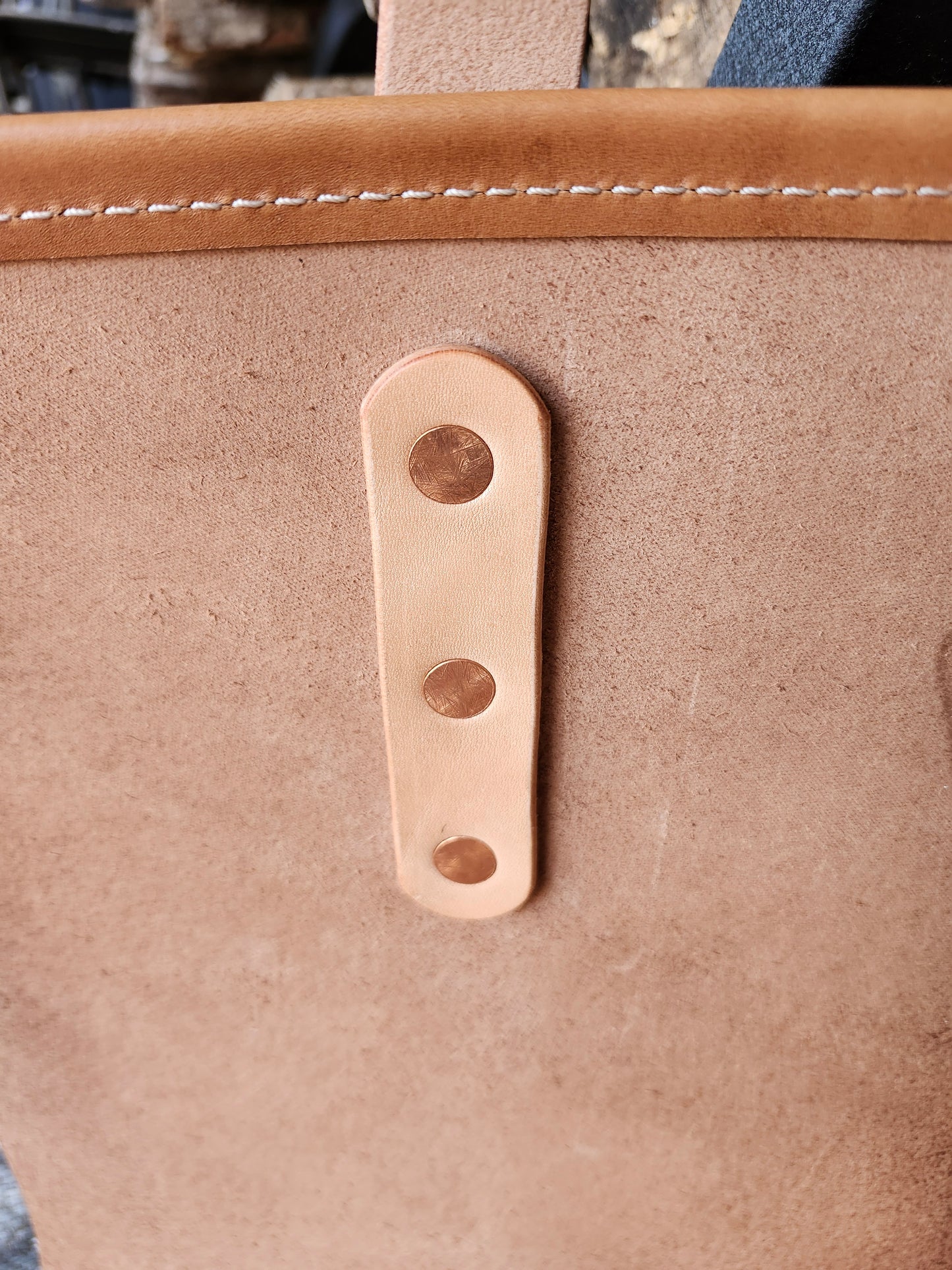 Firewood Carrier - Caramel
