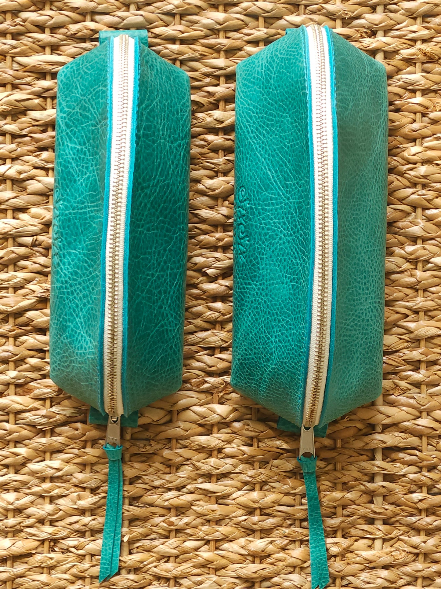 Claire Ellipse Makeup Bag
