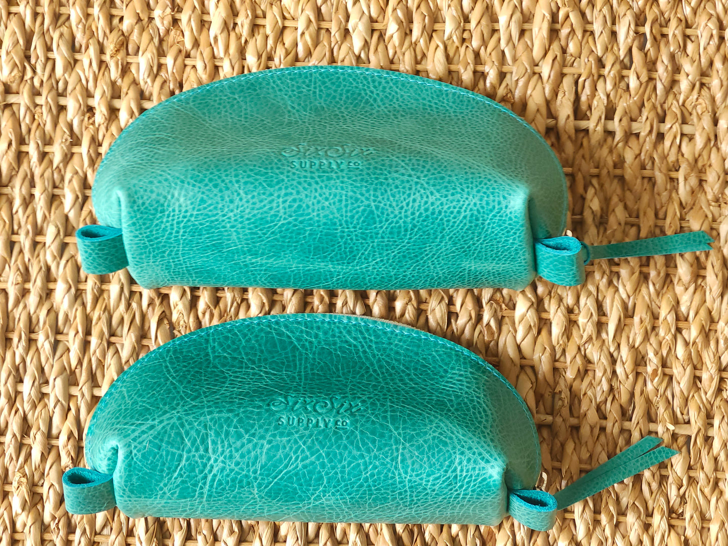Claire Ellipse Makeup Bag