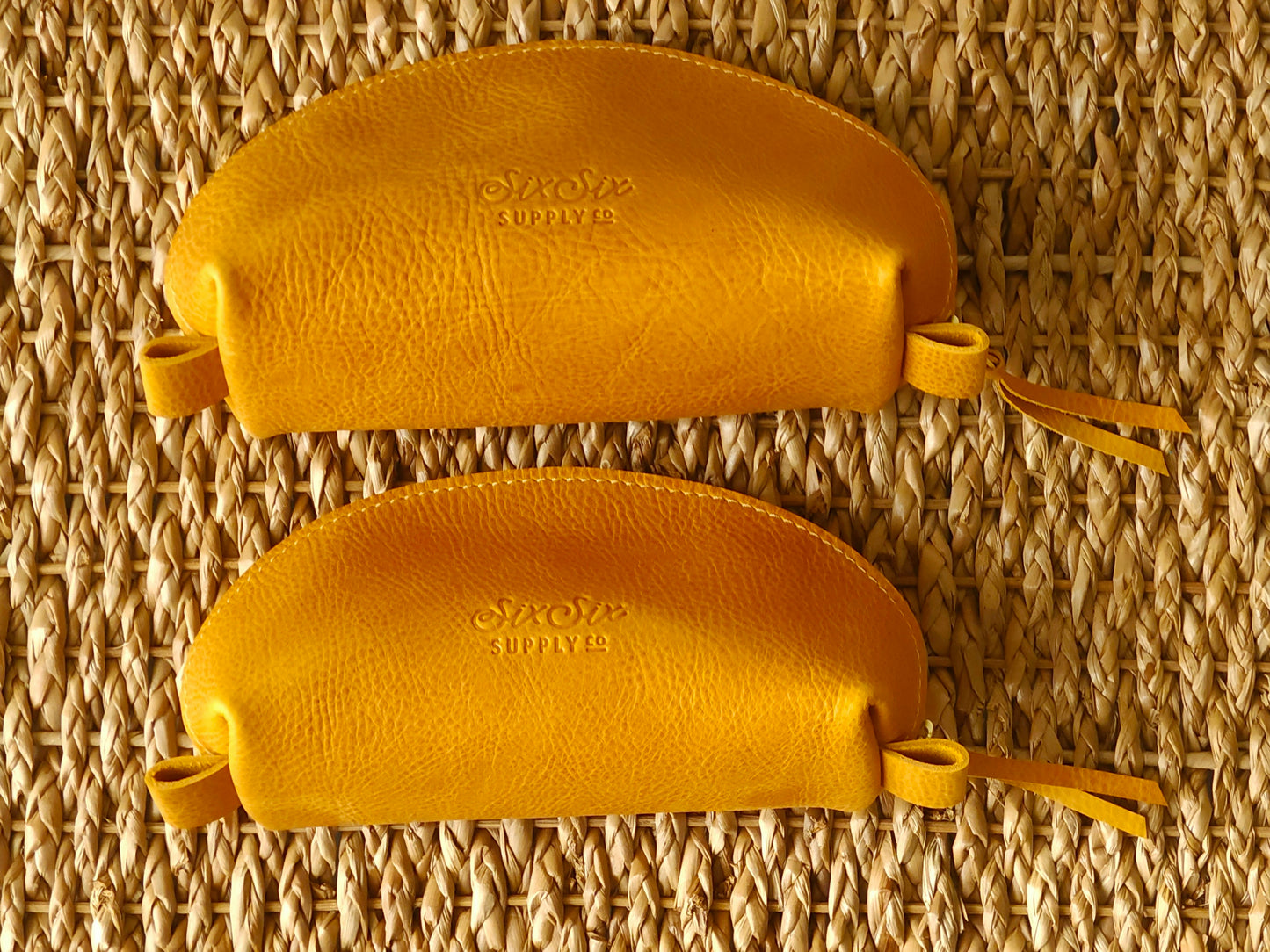 Claire Ellipse Makeup Bag
