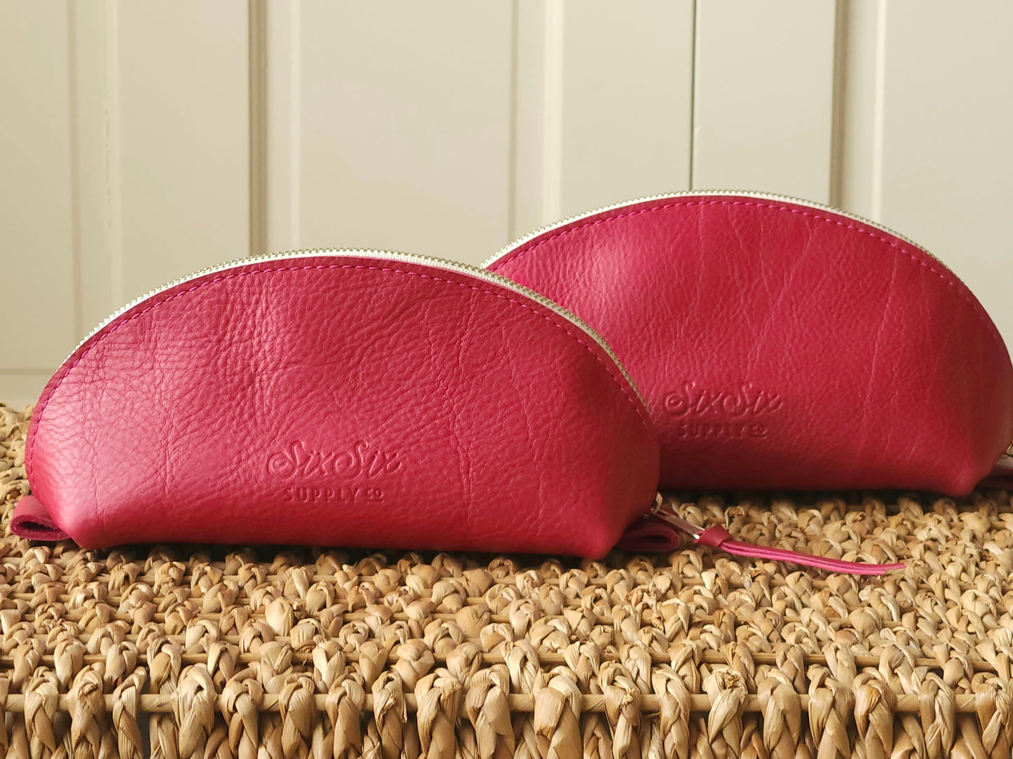 Claire Ellipse Makeup Bag
