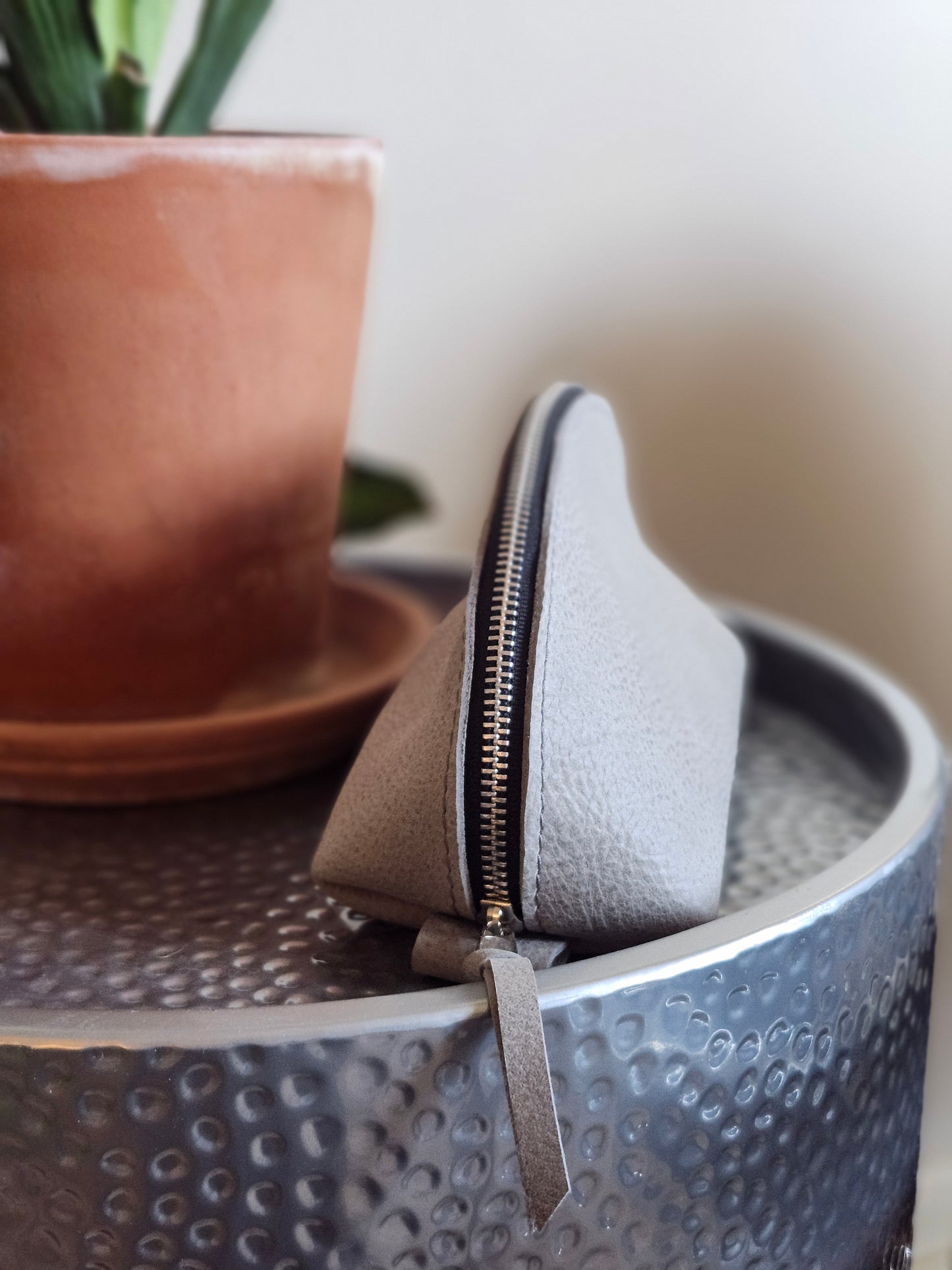 Claire Ellipse Makeup Bag