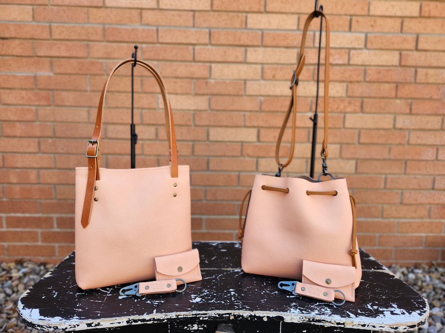 Susan Drawstring Bucket - Peach Fuzz