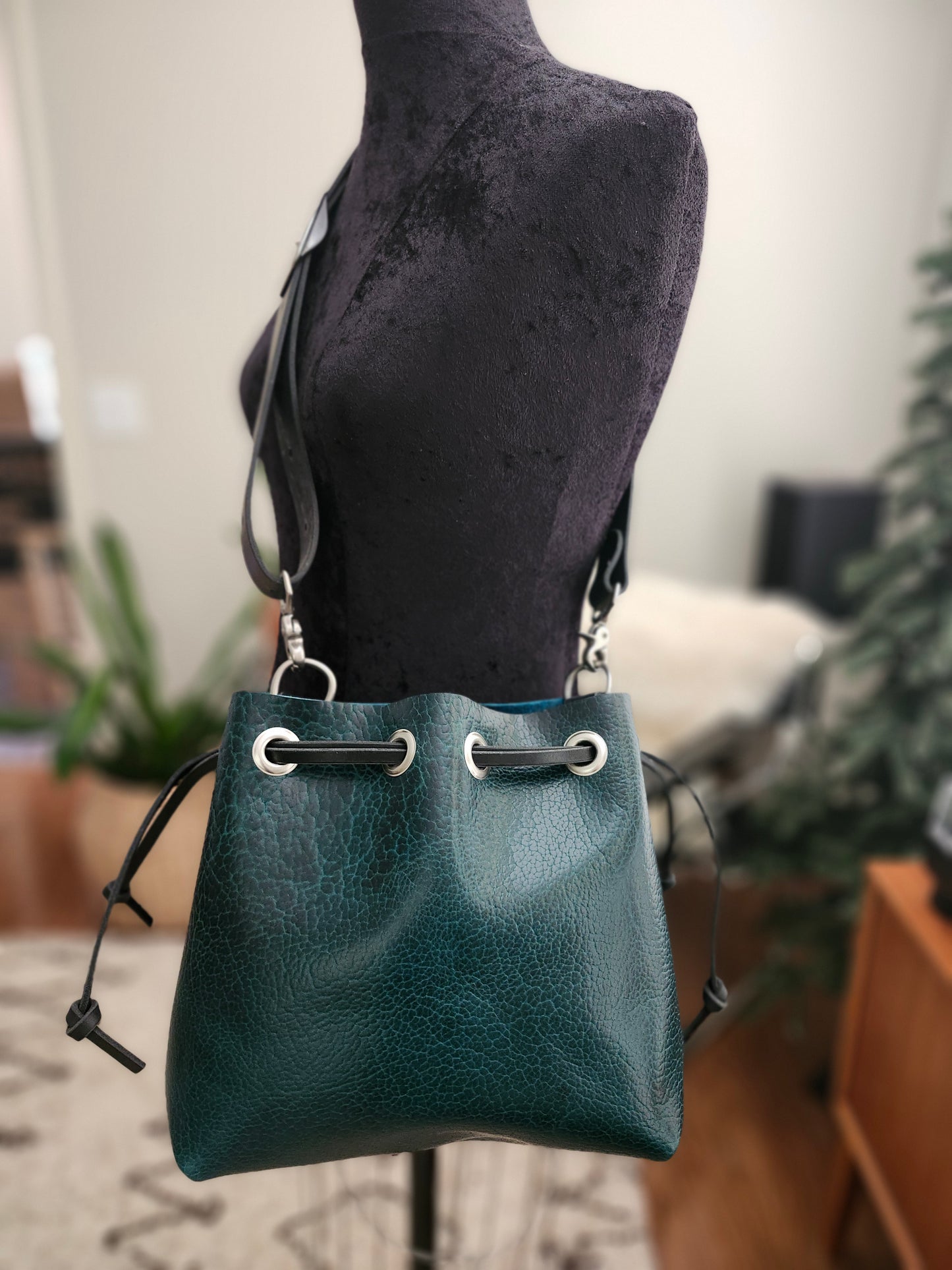 Susan Drawstring Bucket - Bison Teal