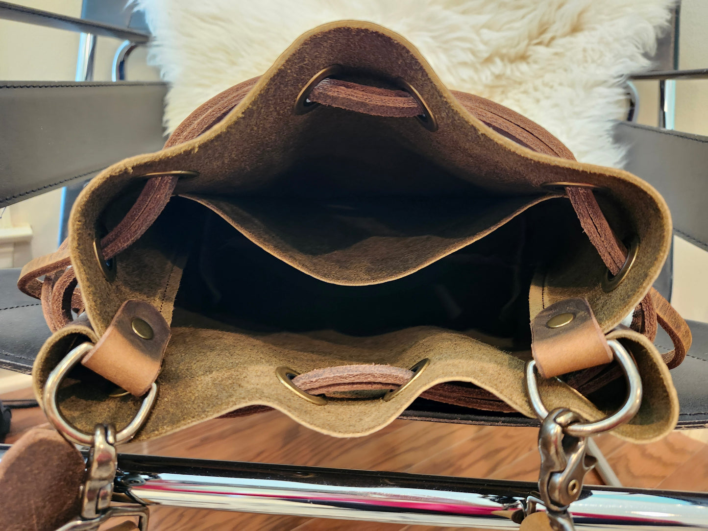 Susan Drawstring Bucket - Bison Olive