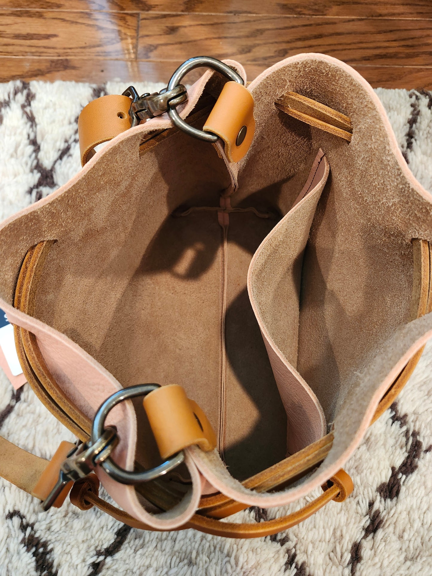 Susan Drawstring Bucket - Peach Fuzz