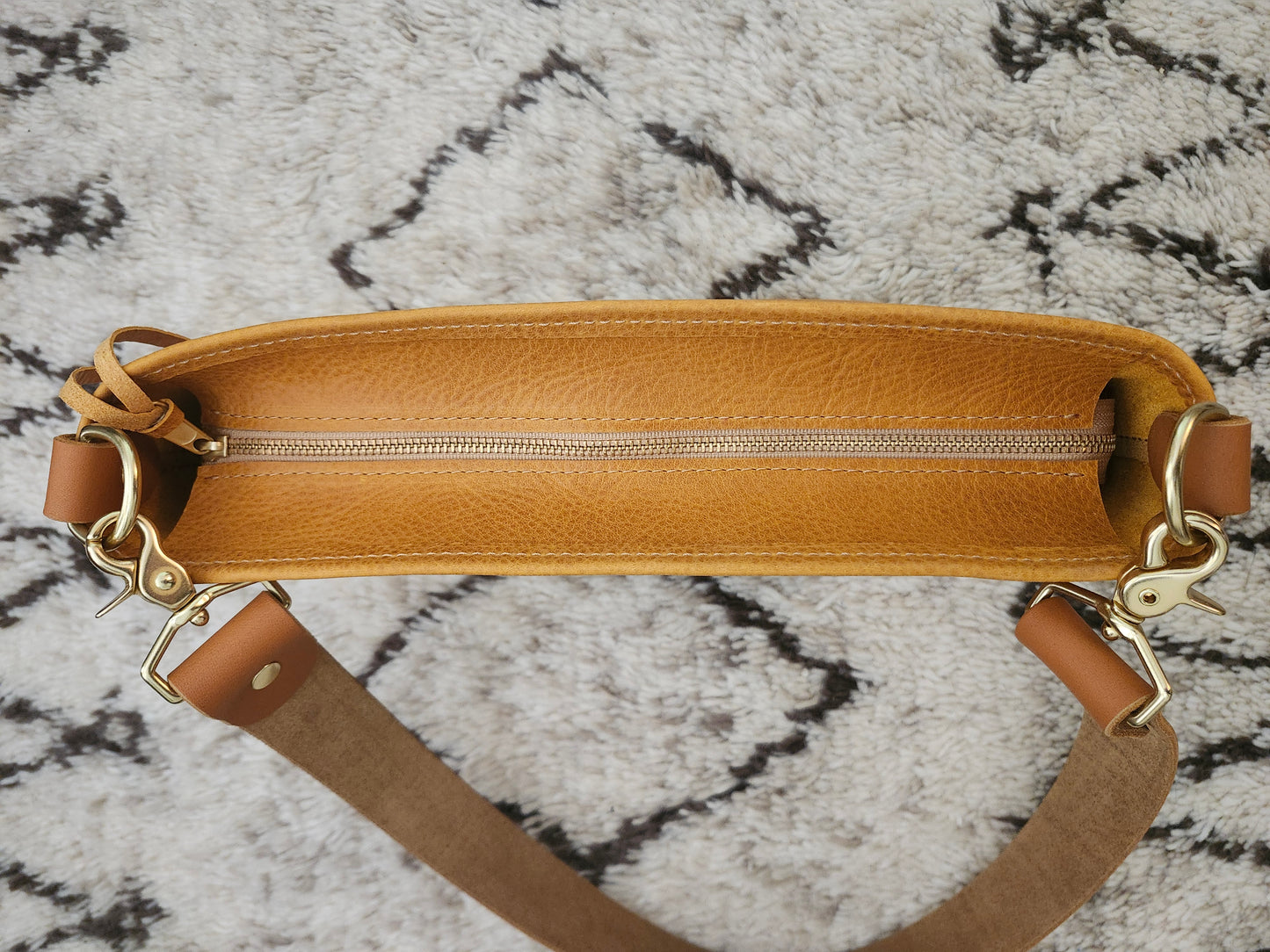 Gina Zippered Bag - Amber