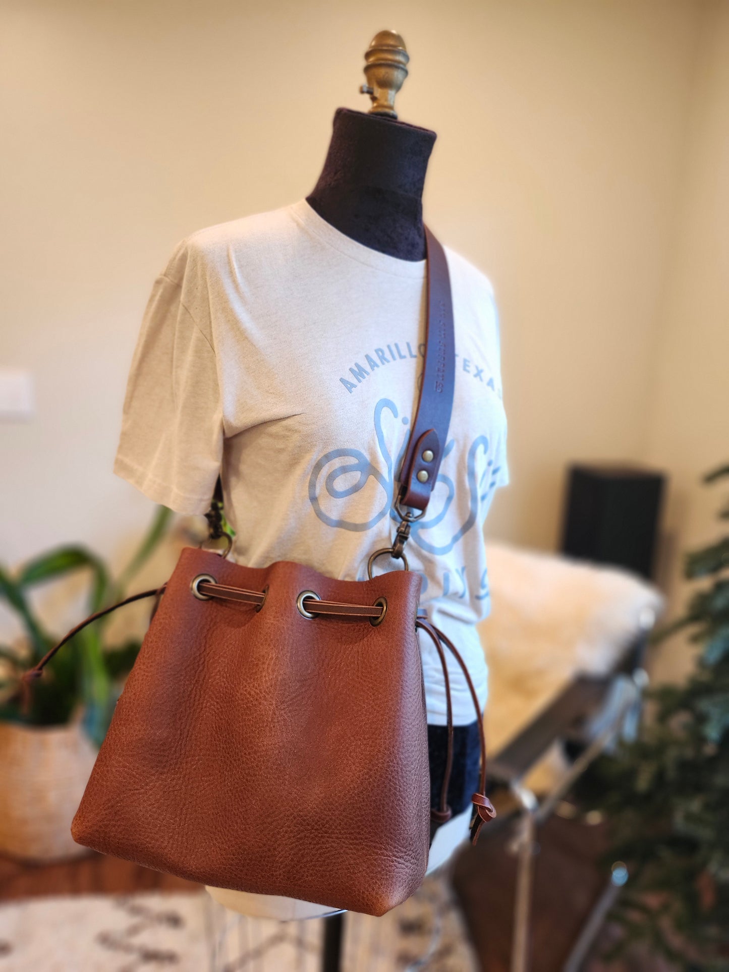 Susan Drawstring Bucket - Mahogany