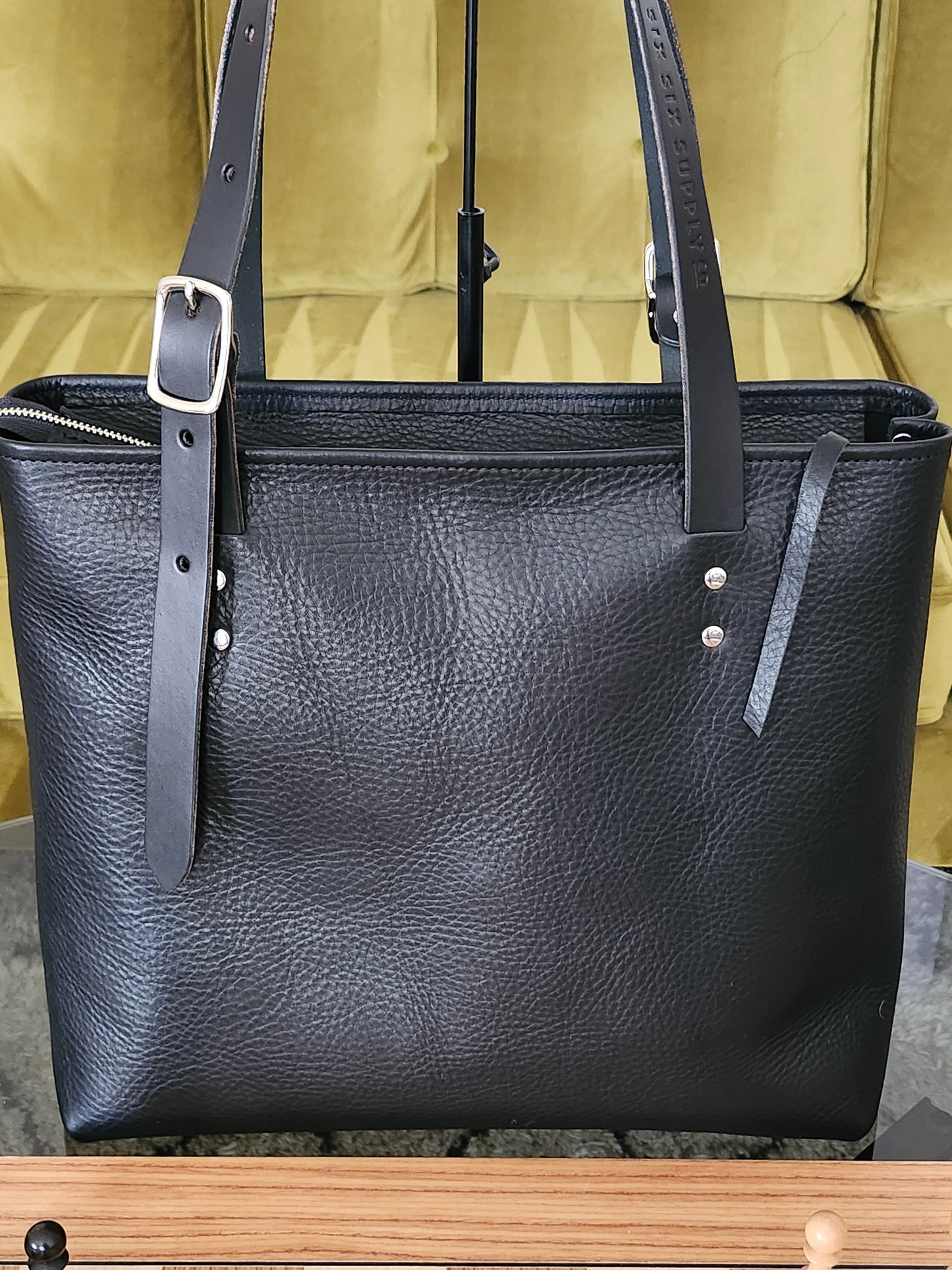 Jackie Lee 15 Inch Tote - Black w/Zipper
