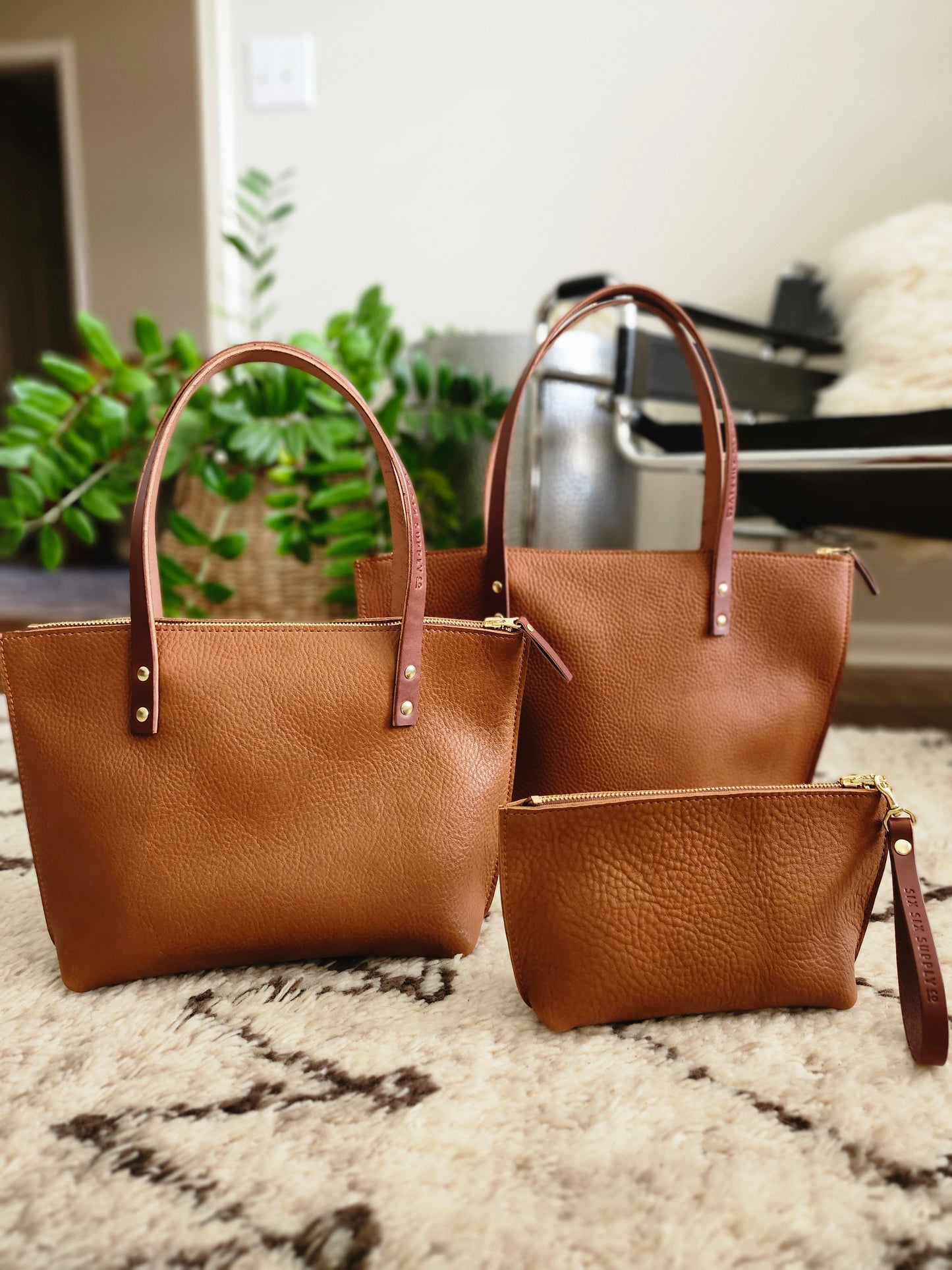 Katie 7" Wristlet - Hickory w/Zipper