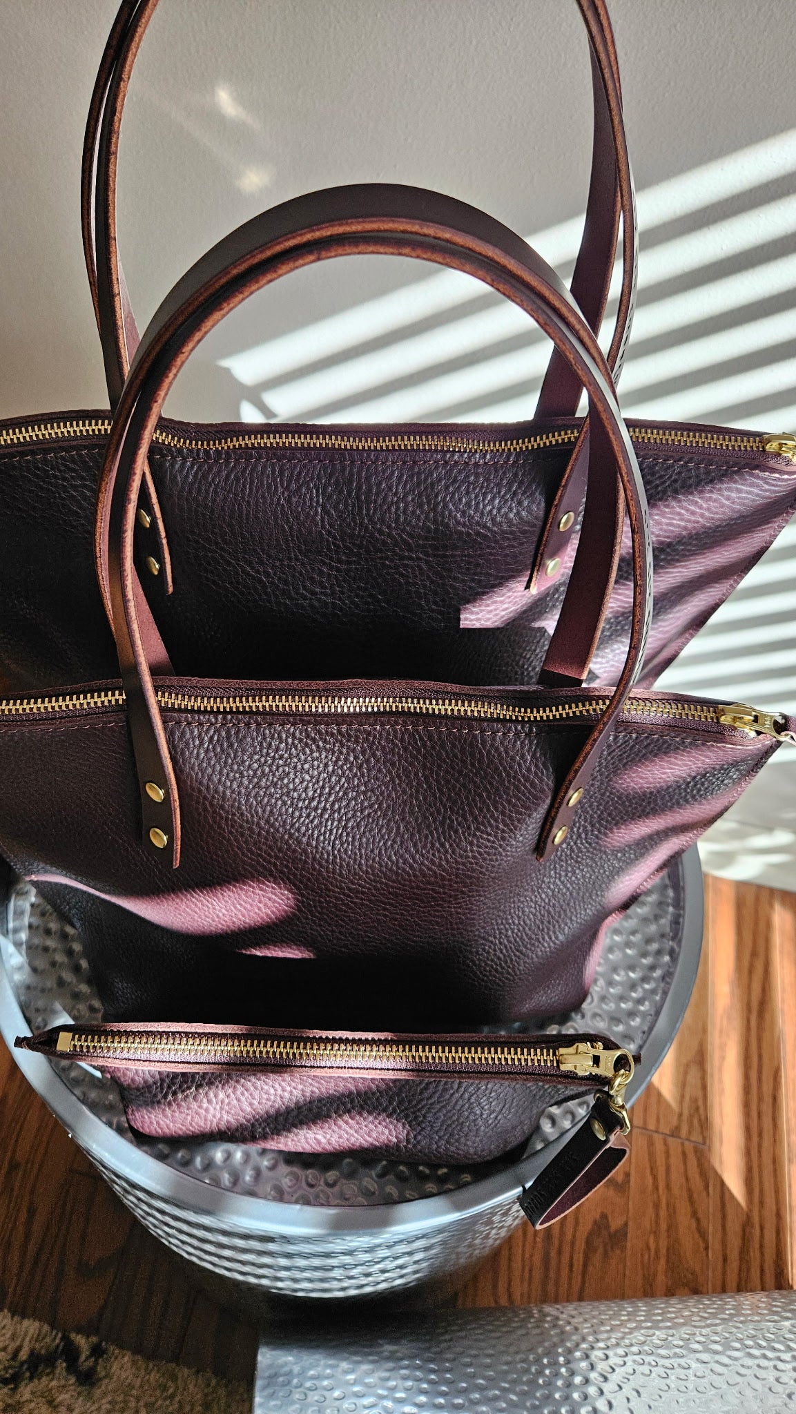 Katie 7" Wristlet - Chocolate w/Zipper