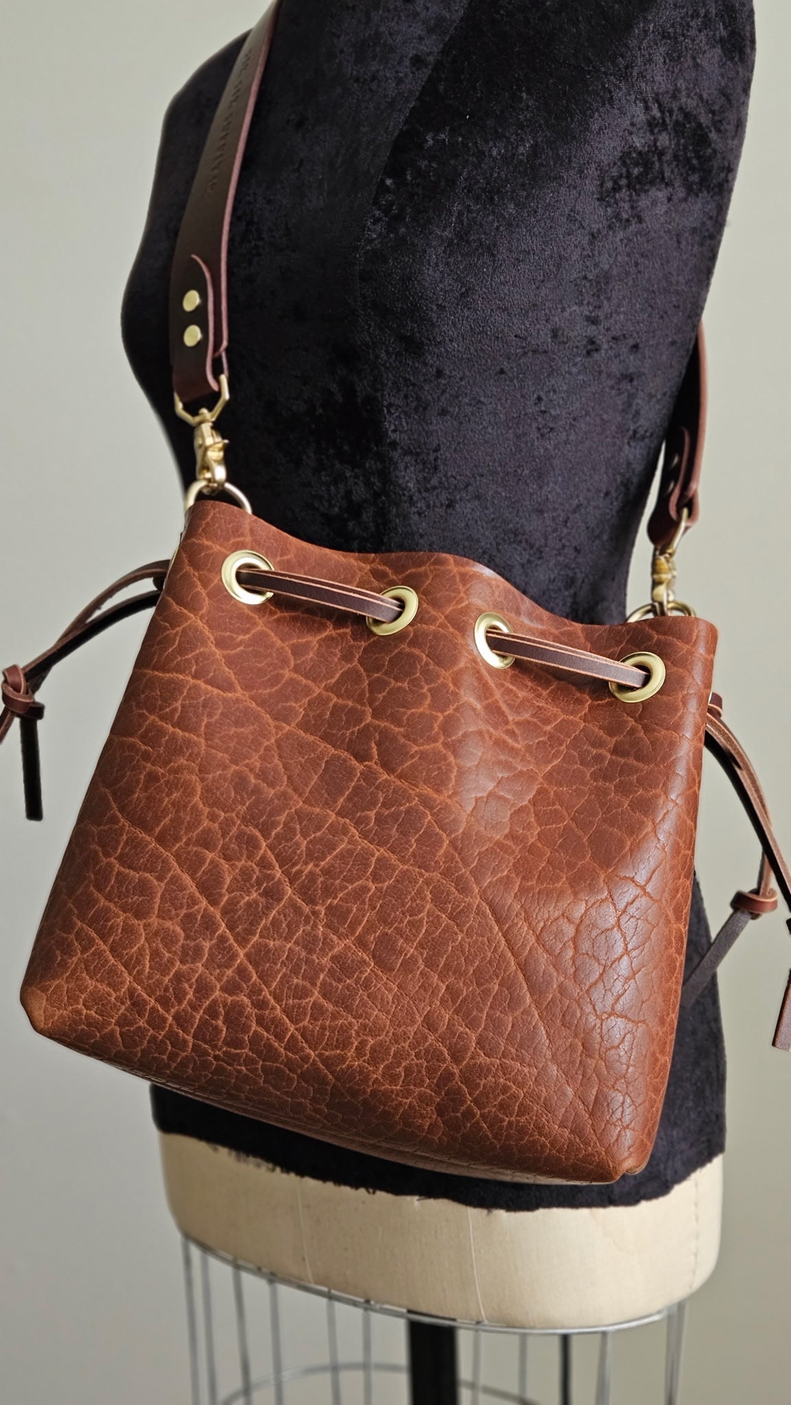 Susan Drawstring Bucket - BISON Cognac