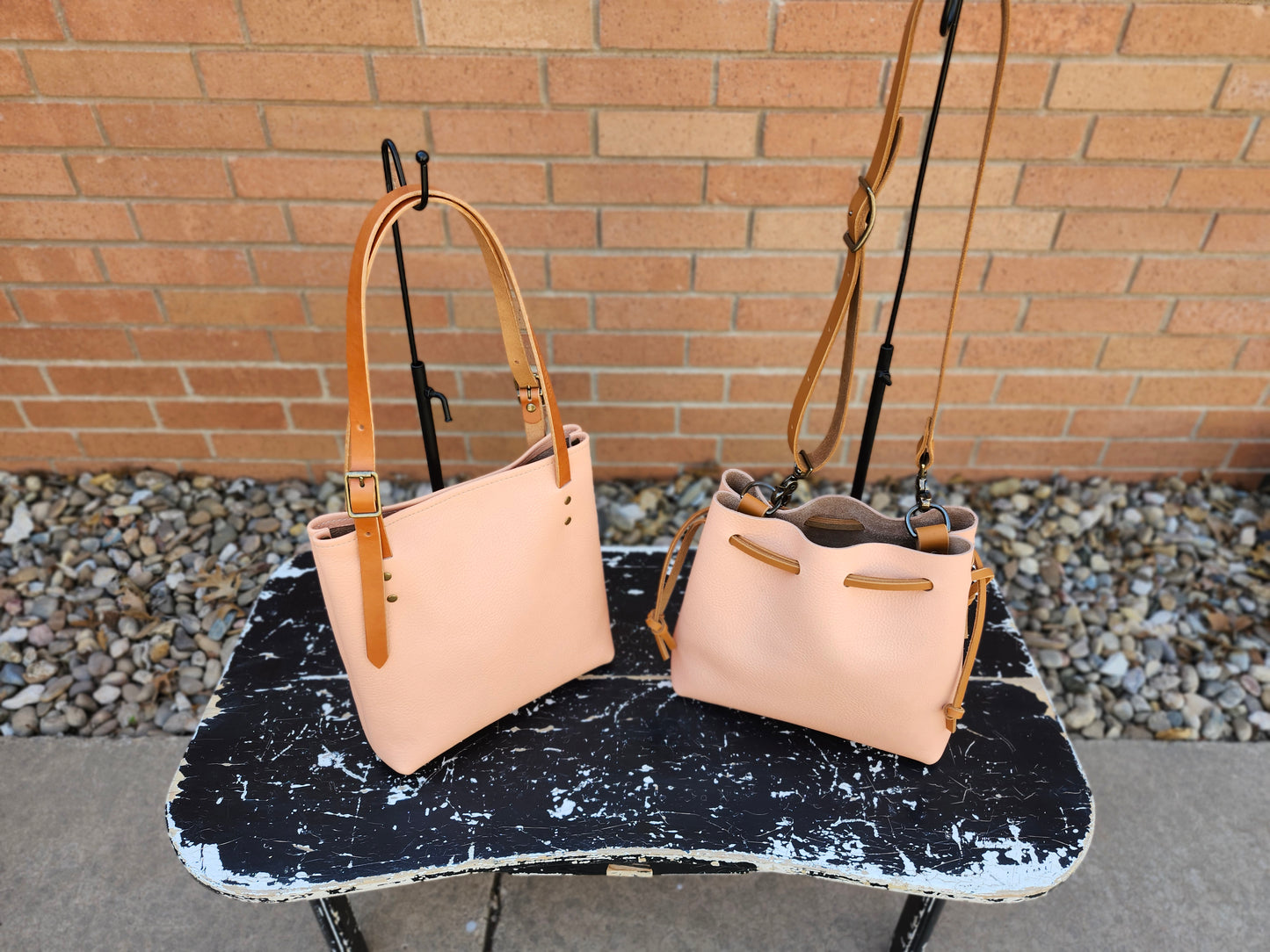 Susan Drawstring Bucket - Peach Fuzz