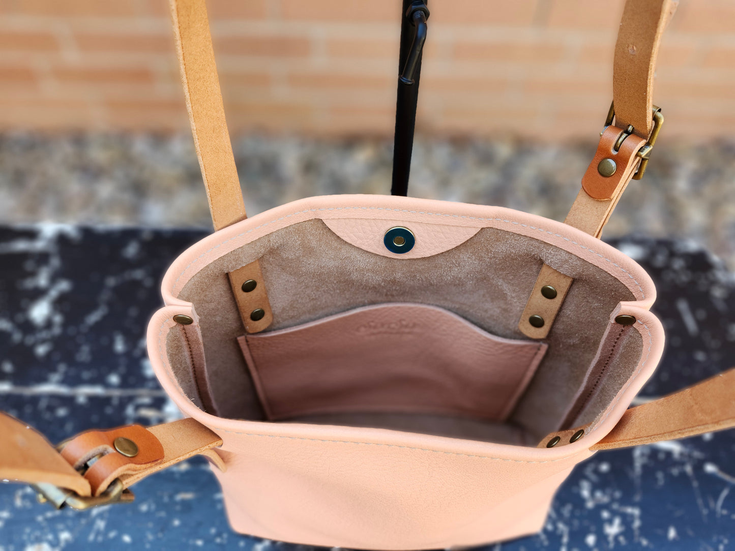 Jackie Lee 10 Inch Tote - Peach Fuzz