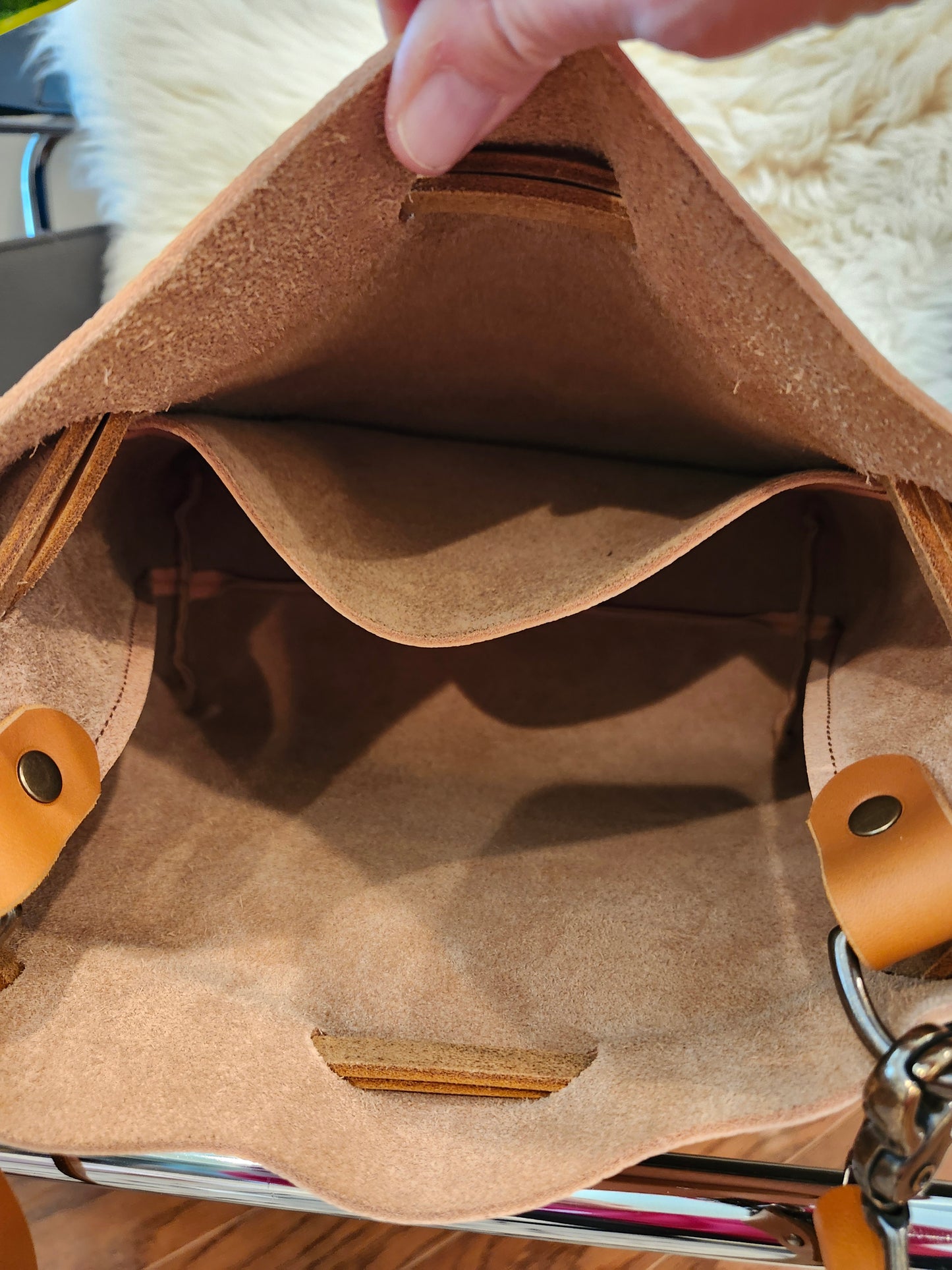 Susan Drawstring Bucket - Peach Fuzz