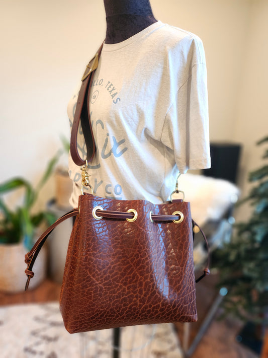 Susan Drawstring Bucket - Bison Cognac Adj Strap