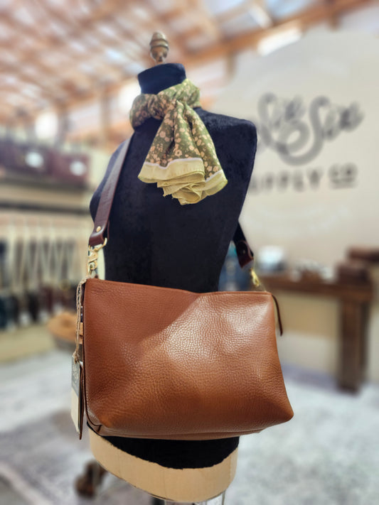 Gina Zippered Bag - Hickory