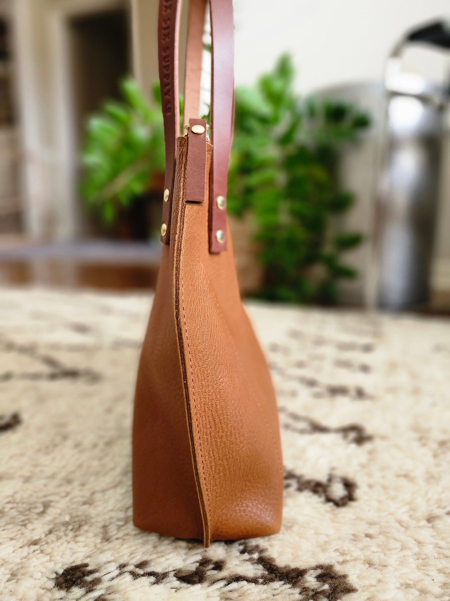 Katie 12" Modern Tote - Hickory w/Zipper