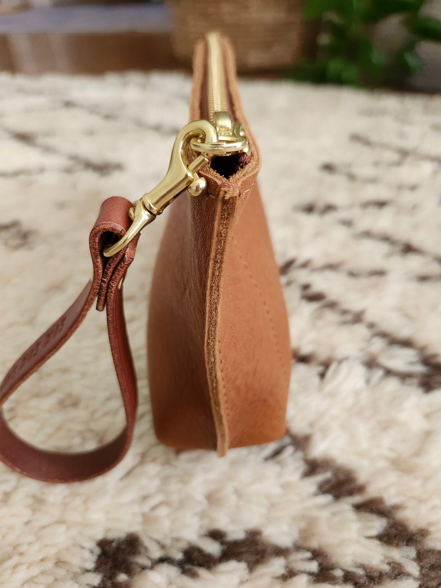 Katie 7" Wristlet - Hickory w/Zipper