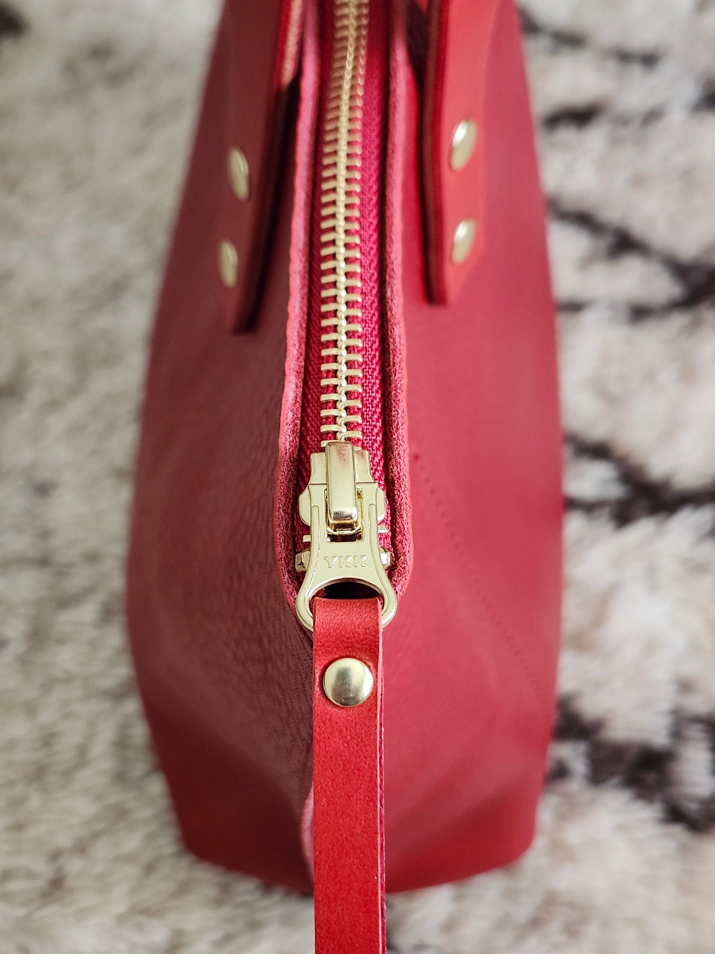 Katie 12" Modern Tote - Red w/Zipper