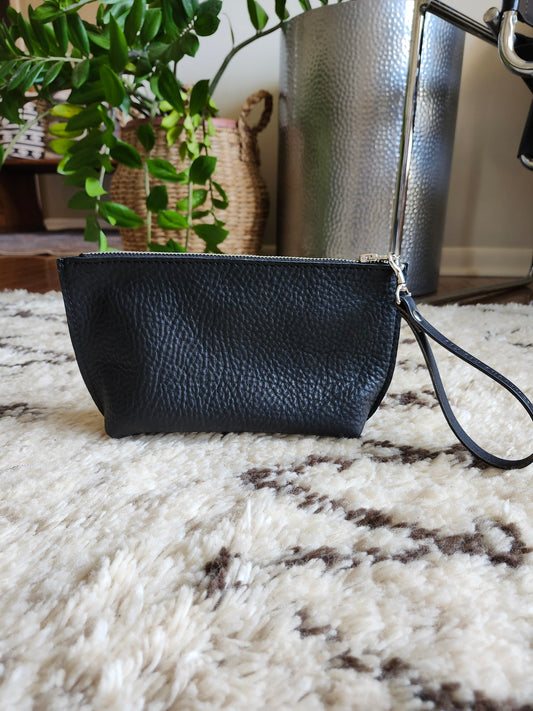 Katie 7" Wristlet - Black w/Zipper
