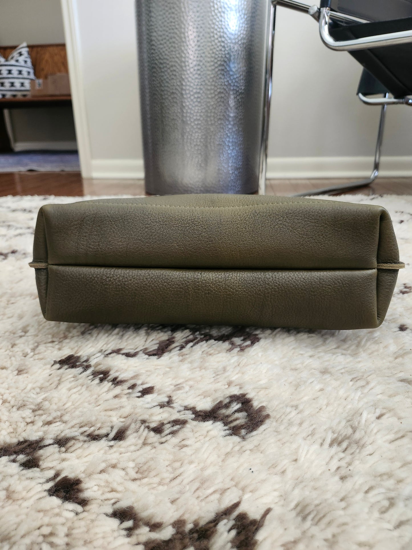 Katie 10" Modern Tote - Olive w/Zipper