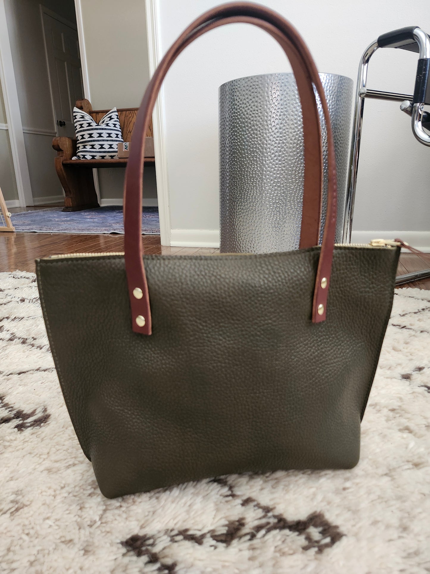 Katie 12" Modern Tote - Olive w/Zipper