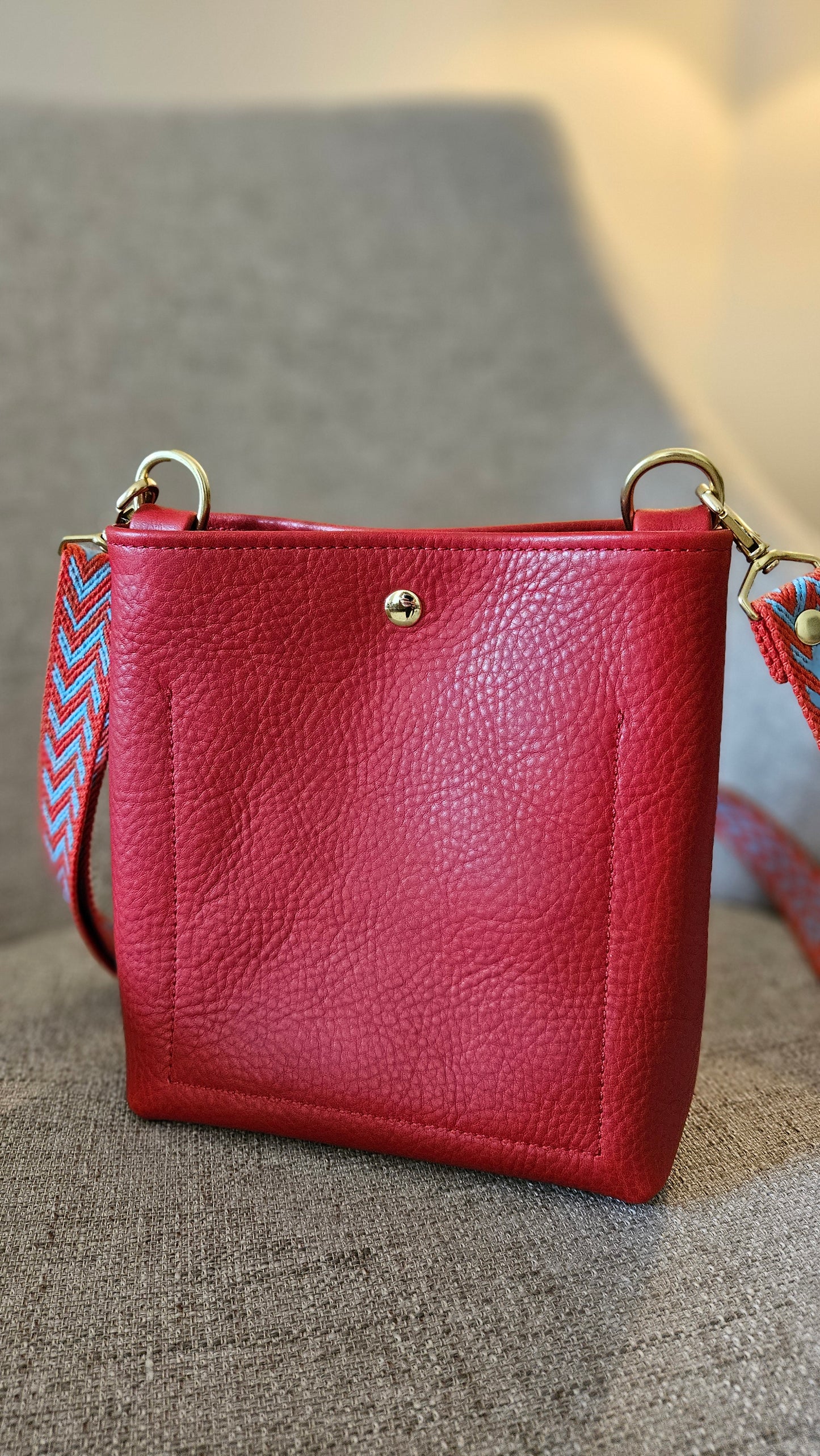 Jackie Lee 8" Crossbody - Red w/Webbing Strap