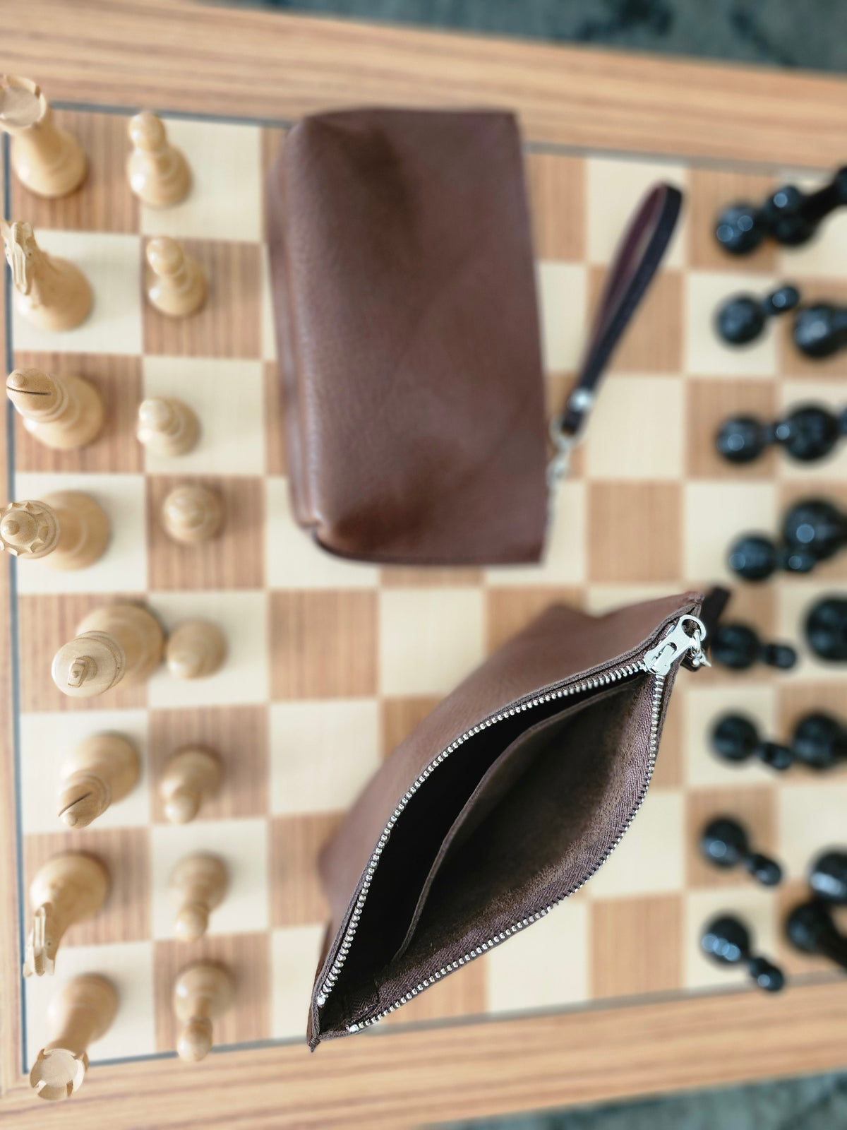 Katie 7" Wristlet - Walnut w/Zipper