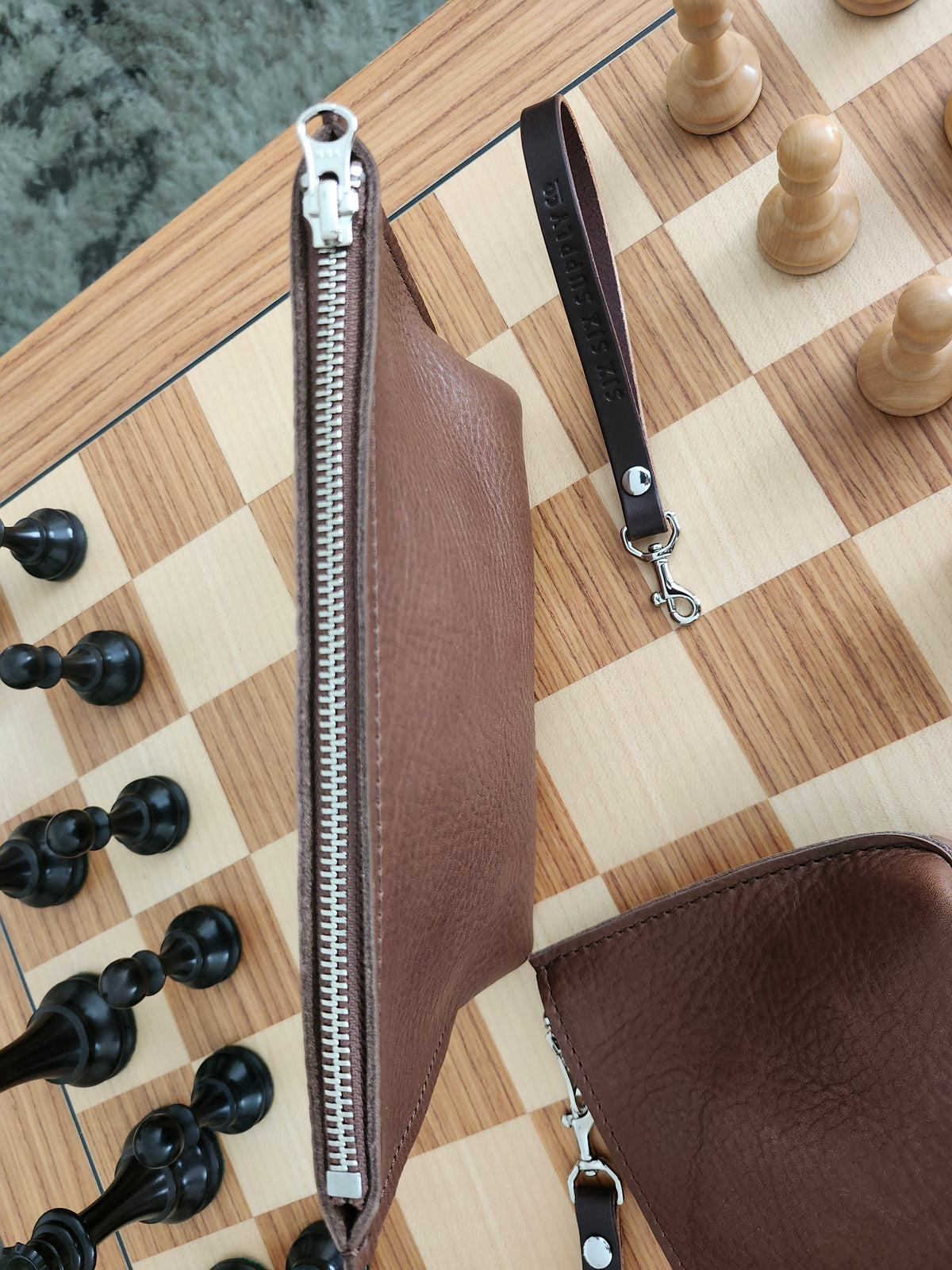 Katie 7" Wristlet - Walnut w/Zipper