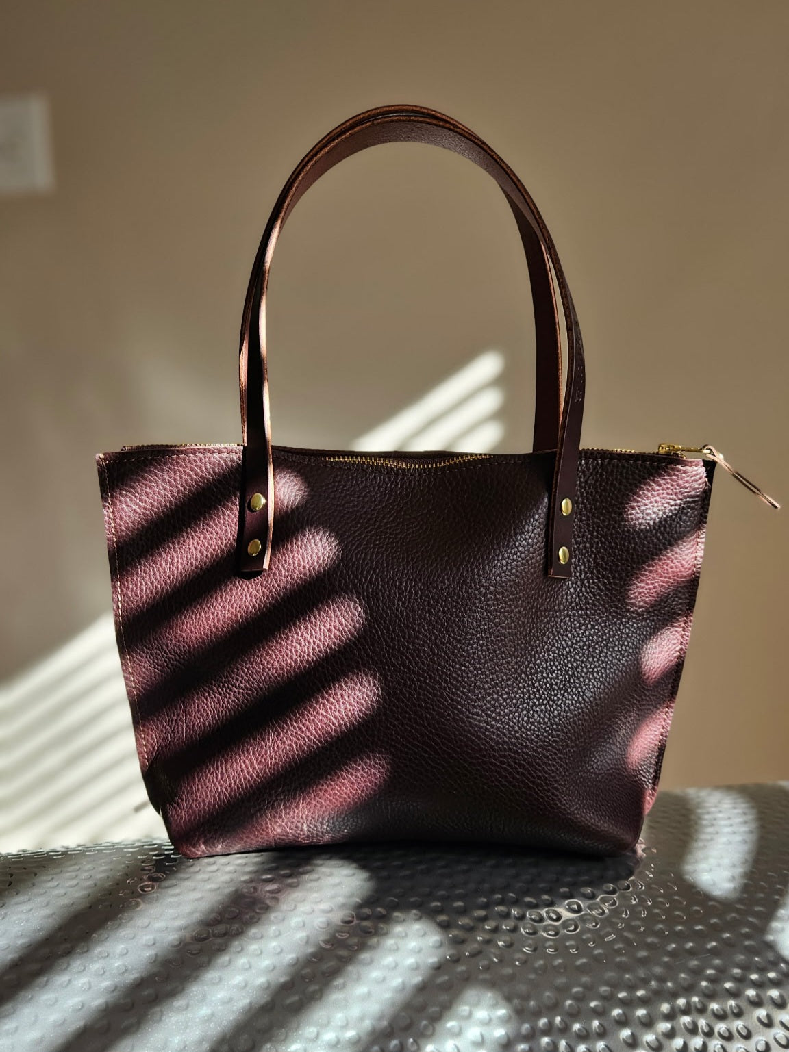 Katie 10" Modern Tote - Chocolate w/Zipper